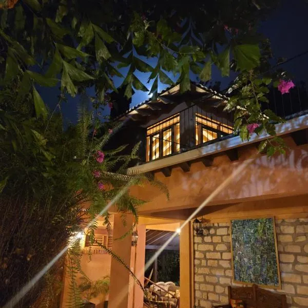 La Villa de Soledad, hotel v destinaci La Ceiba