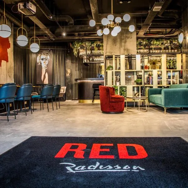 Radisson RED London Greenwich The O2, hotel di Sidcup