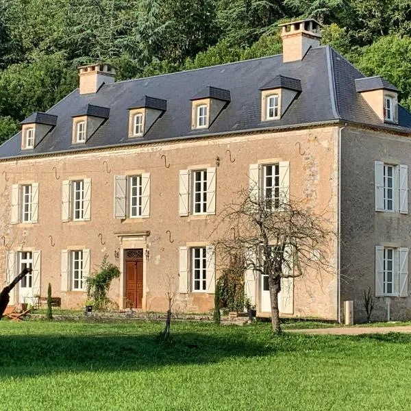 NOUBAR, hotel in Marcilhac-sur-Célé