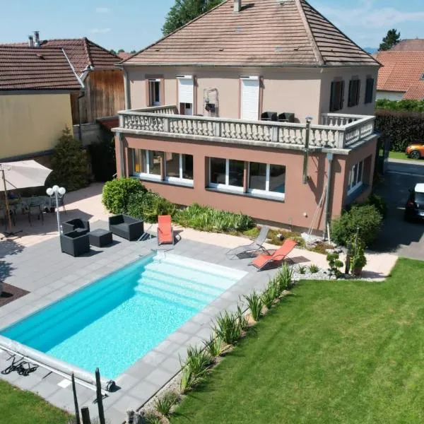 Maison Curiale, hotel in Montreux-Château