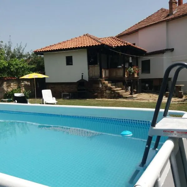 Събевата къща, hotel Sinio Burdóban