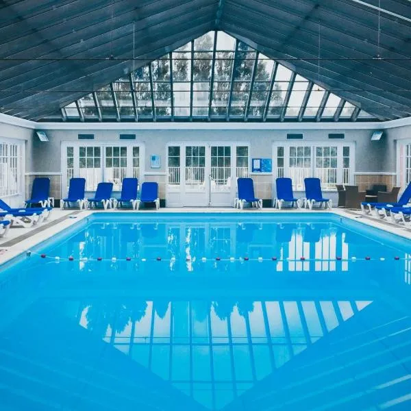 À COTÉ DE LA BAIE DE CANCHE-Appt 4pers-Linge compris-Lits faits-1CHB 1 lit double-1CABINE 1 lit superposé-2SDB-piscine-parking-boulodrome-tennis, hotel v destinaci Le Touquet-Paris-Plage