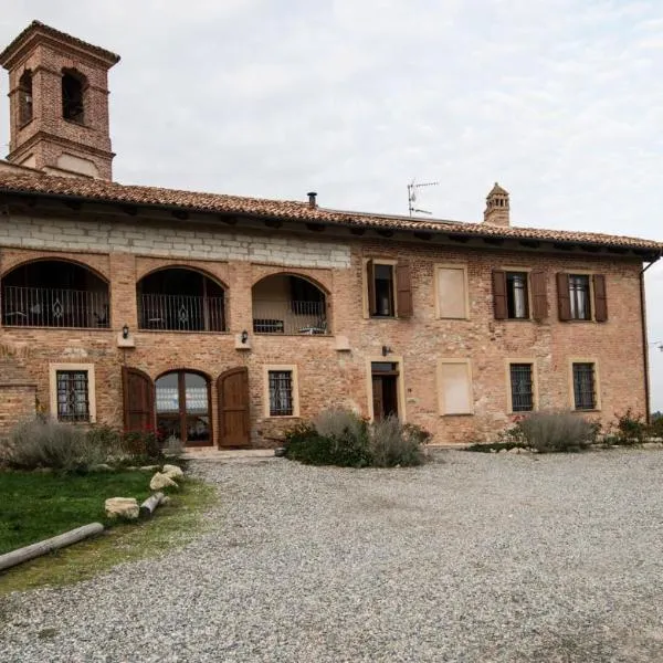 La Ca Veja, hotel in Cavagnolo