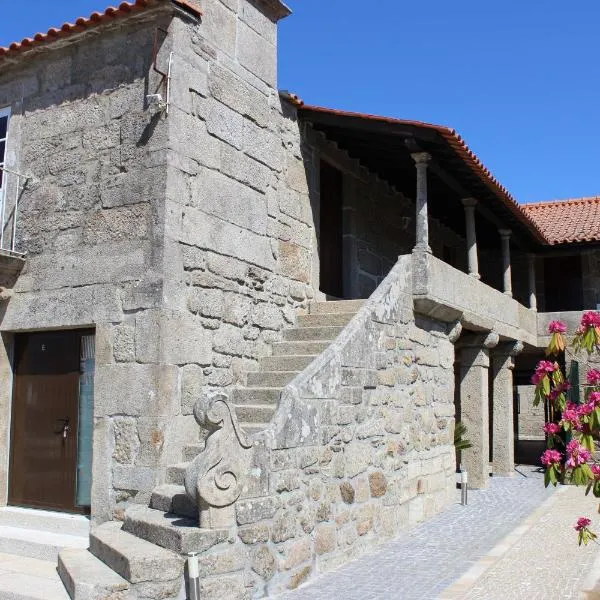 Alojamento Local Boega Hotel - Casas Boega I e II, Hotel in Gondarém