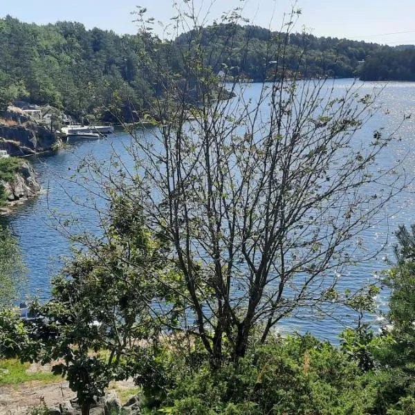 Hytte ved sjøen, hotel in Kristiansand