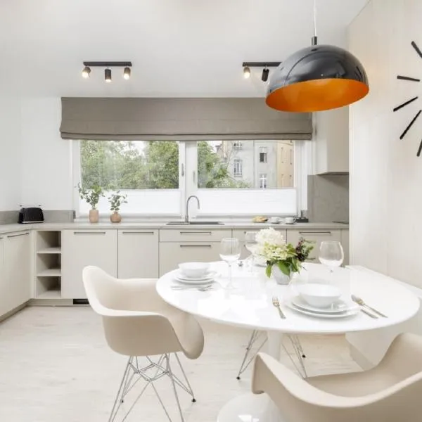 Apartamenty L11, Limanowskiego, hotel v Poznani