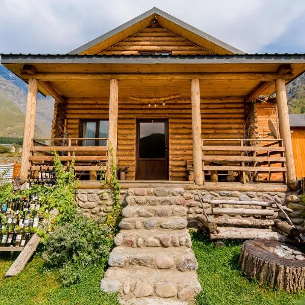 Old Hut, hotel v destinaci Stepancminda