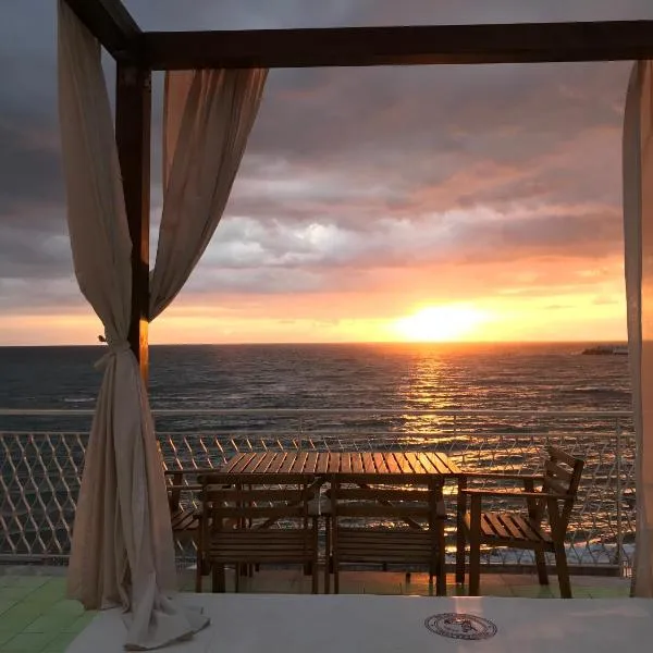 Mediterraneo Guesthouse, hotel a Giardini Naxos
