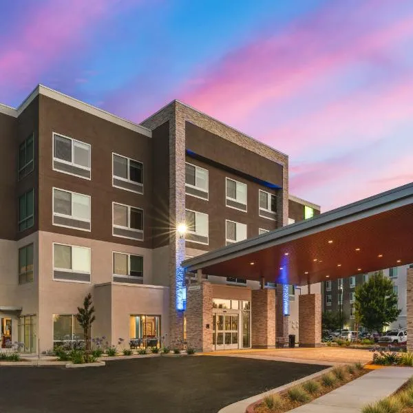 Holiday Inn Express & Suites - Suisun City by IHG, hotel v destinaci Suisun City