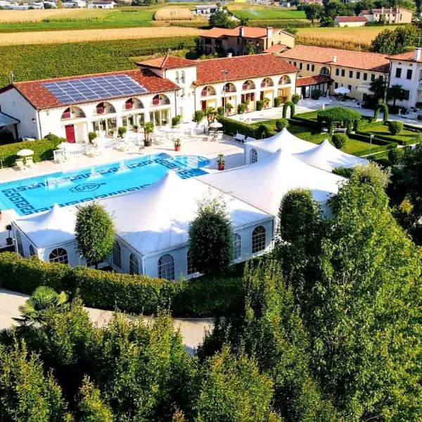 Villa Serena Agriturismo: Montebelluna'da bir otel