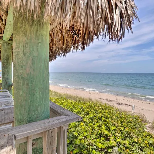 Boat Lovers Paradise: Walk to Private Beach!, hotell i Jensen Beach