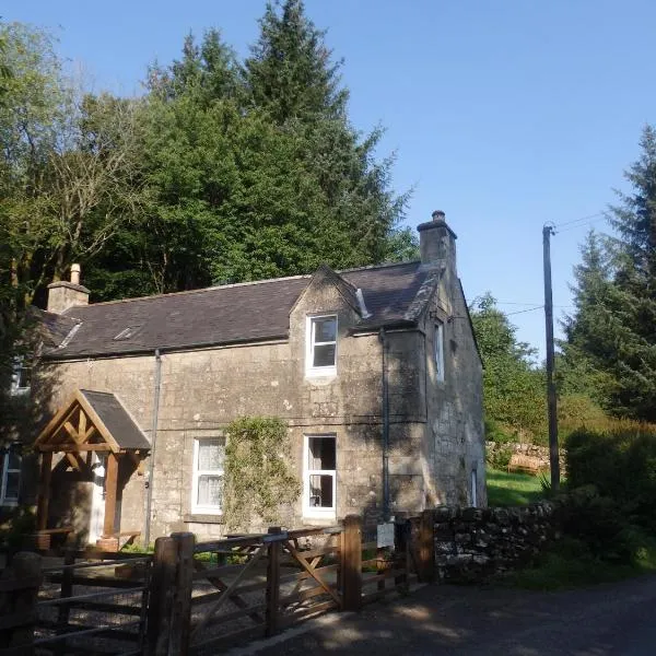 Lovely house next to Euchan River, hotel a Sanquhar