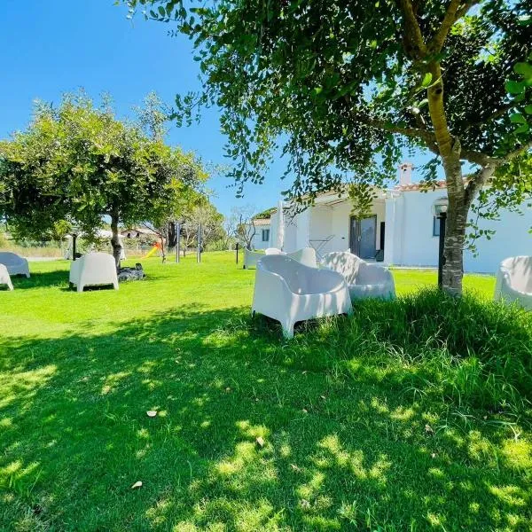 Residence Villa Giulia, hotel in Àrbatax