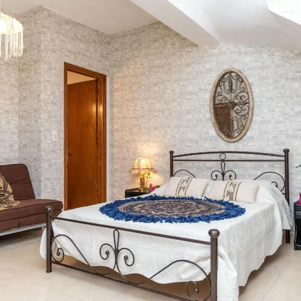 Maury Down town, hotel in Naxos Chora