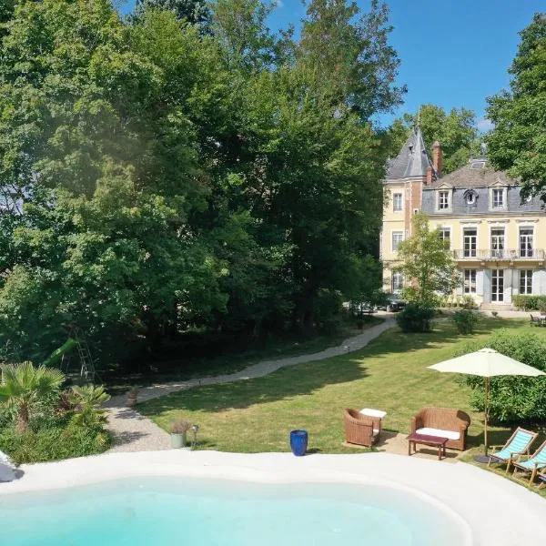 Château de Corcelle - Chambres et table d'hôtes, hotel in Châtenoy-le-Royal