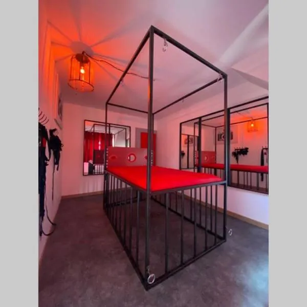 Love Room - L'Atelier Des Nuan'S, hotel v destinaci Horbourg