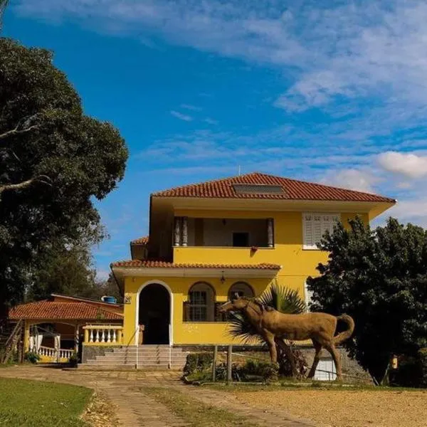 Pousada Realiza, hotel en Lambari