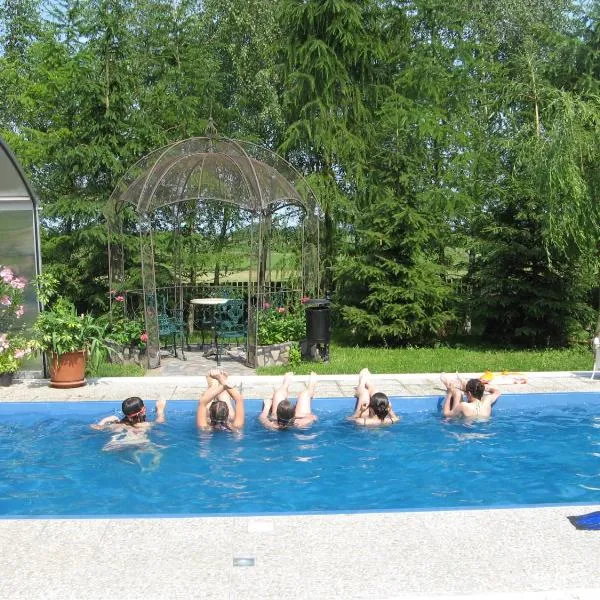 Dworek Mazurski Lizer, hotel v destinaci Stręgielek