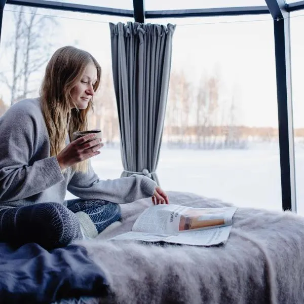 Ollero Eco Lodge (including a glass igloo), hotel in Rytiniemi