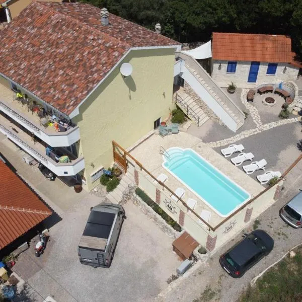 Maleluni, hotel v destinaci Malinska