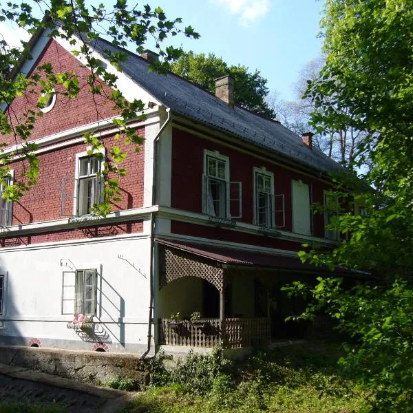 Kalmár Vendégház-Vadászház, hotel in Kerkaszentkirály