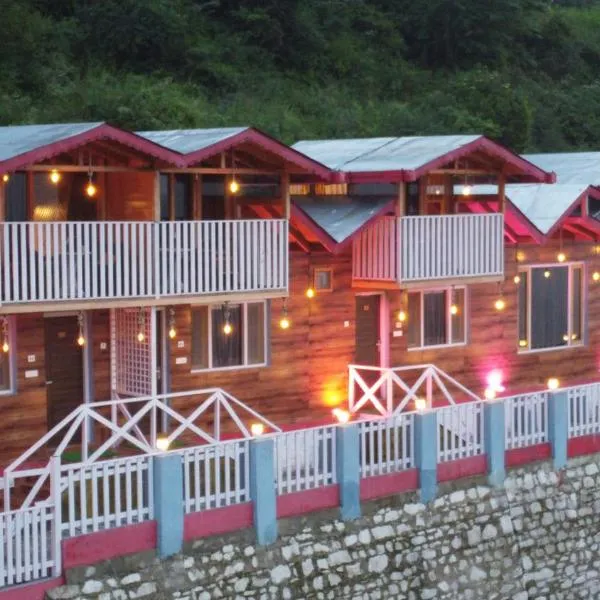 Rooftop Cottages & Restaurant, Pangot, hotel in Nainital