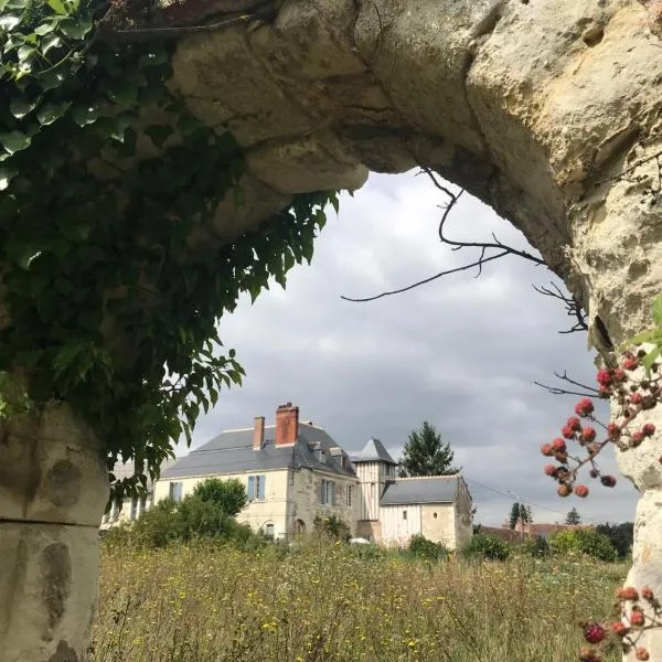 Grand gite en rez-de-jardin, hotel v destinaci Saint-Aignan