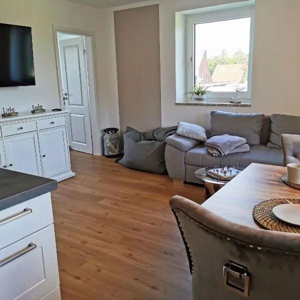 Moderne Wohnung mit Privatpool, khách sạn ở Büsum