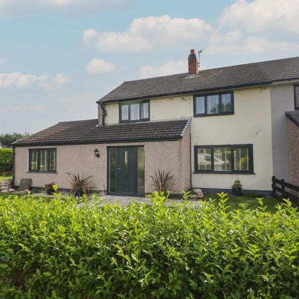 26 Hycemoor Way, hotel in Millom