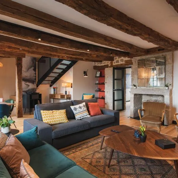 Luxury cosy family nest in the medieval town, hotel v destinácii Dinan