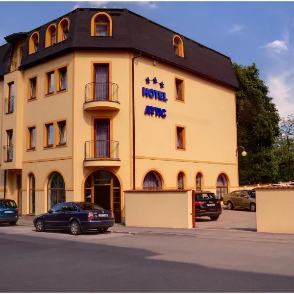 Attic Hotel, hotel in Prague