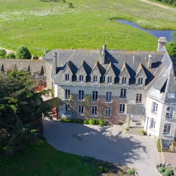 Château de Surville, hotel in Saint-Rémy-des-Landes