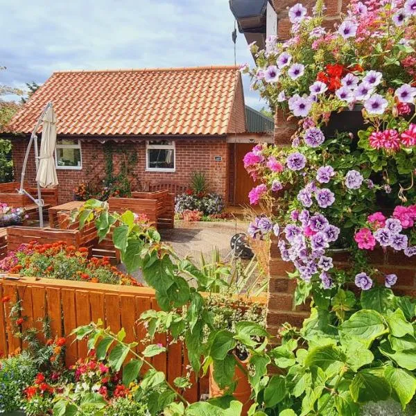 Sherwood Studio Annexe 1 Bedroom Entire Property, hotel in Boston