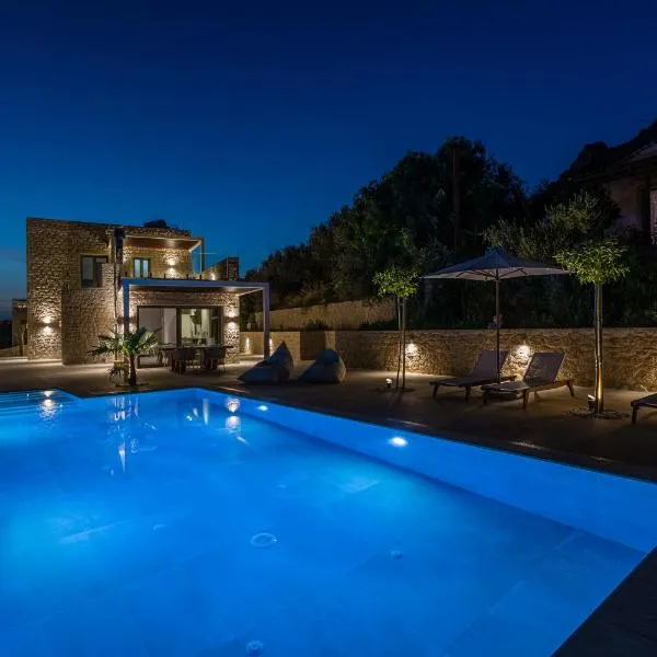Manitennisvillas, hotel v destinaci Stoupa