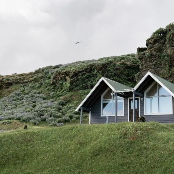 Vík Cottages, hotel in Vík