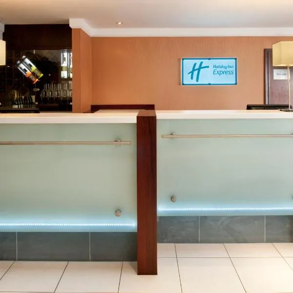 Holiday Inn Express Leeds-East by IHG, hotel v destinaci Leeds