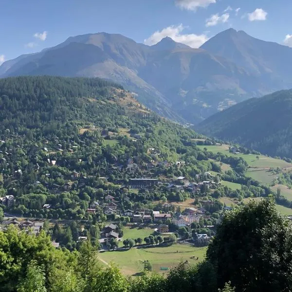 Aux pieds des pistes du Seignus calme et charmant, hotel in Thorame-Haute