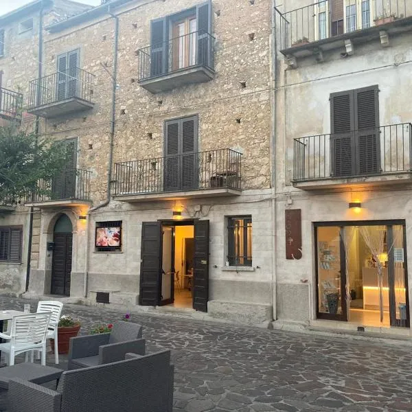 U'Giruni, hotel di San Donato di Ninea