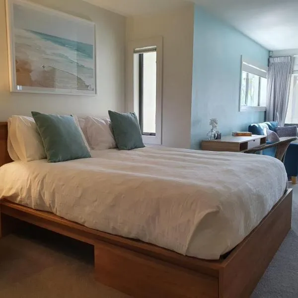 Cosy Mount Studio Moments to Beach & Downtown, khách sạn ở Mount Maunganui