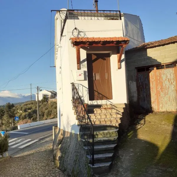 Casa da fonte, hotel in Lavacolhos