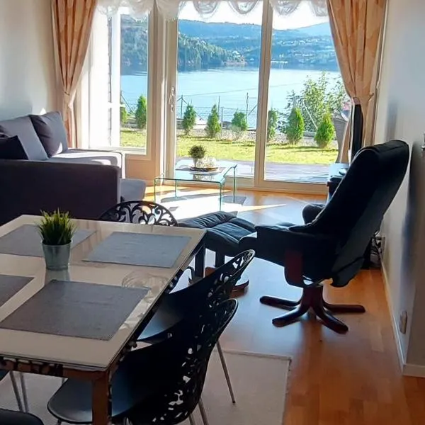 Bjørnestrand Fjordside View, hotel v destinaci Bergen