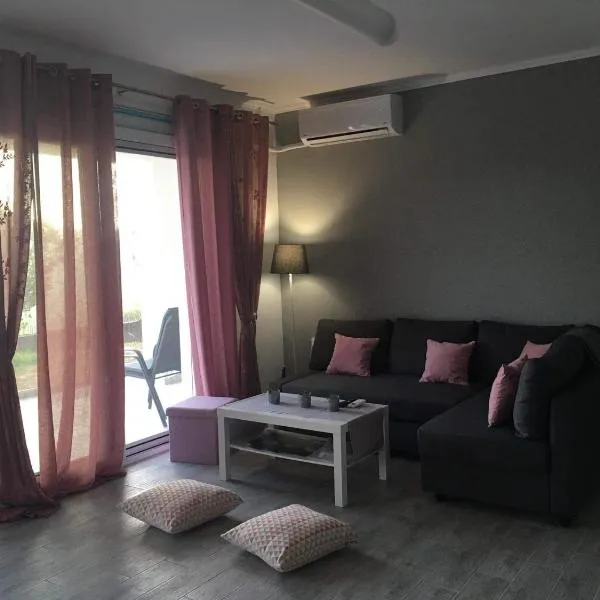 Loukas House 2, hotell sihtkohas Stavrós