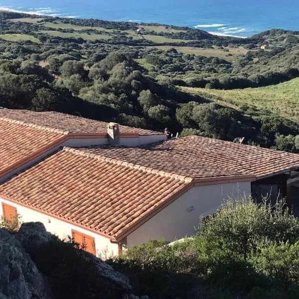 Villa in Sardinia Isola Rossa minutes from beaches, Hotel in Isola Rossa