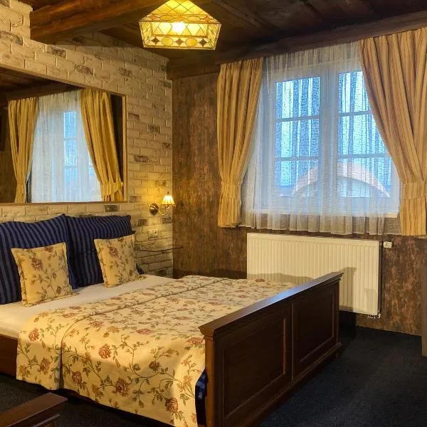 Penzion Aurooms, hotel v destinaci Zlatníky