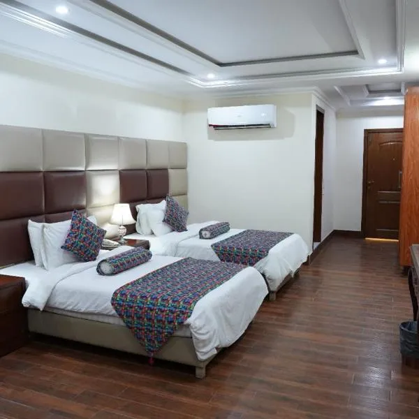Grand Millennium Hotel: Lahor şehrinde bir otel