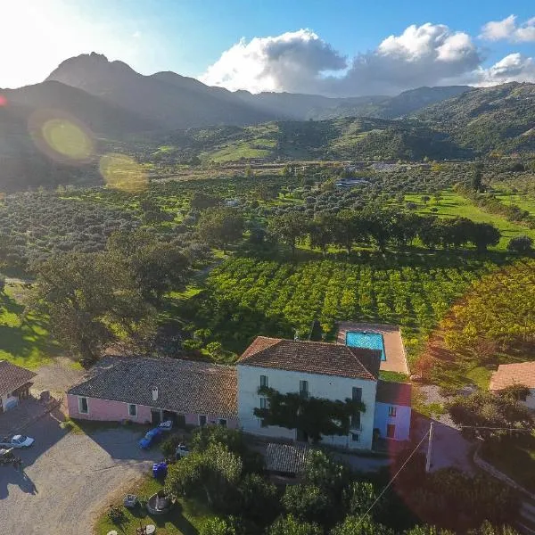 Barone GR Macrì Agriturismo Modi, hotel v destinácii Gerace