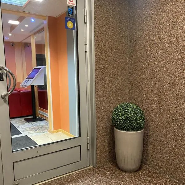 Dorell, hotel em Talin