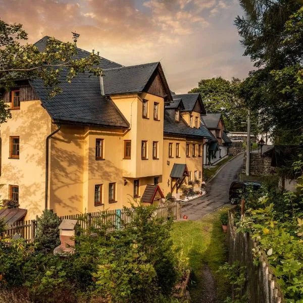 Pension Spielzeughof, hotel a Seiffen