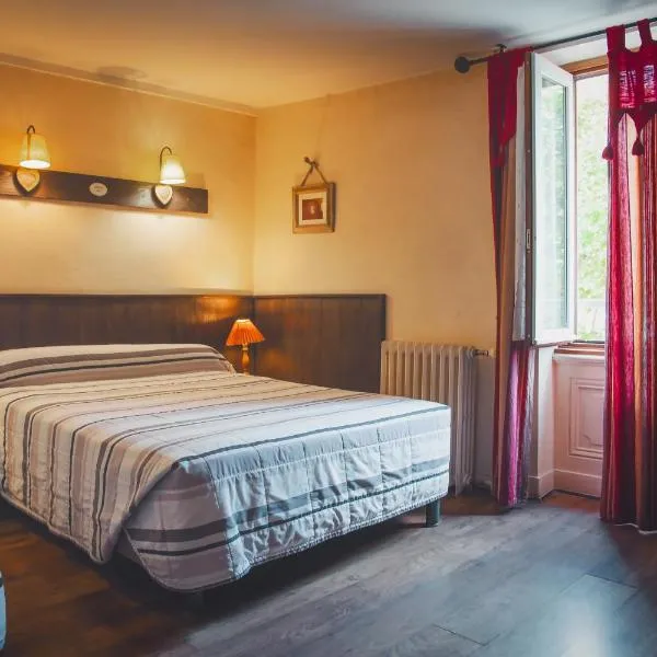 The Liberty's – hotel w mieście Villefranche-sur-Saône