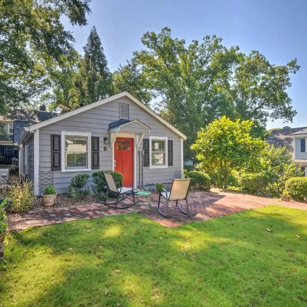 Cozy Athens Cottage Walk to Sanford Stadium!, hotel v destinaci Athens